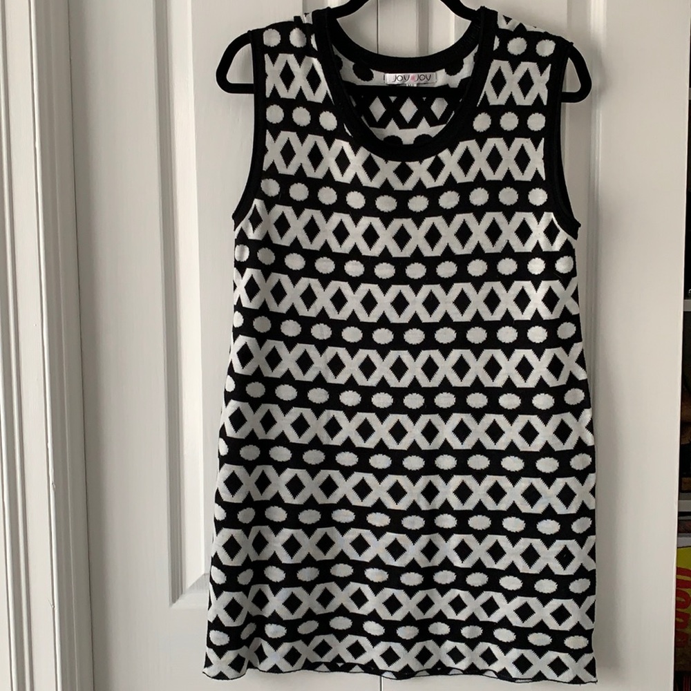 JoyJoy mini sweater dress size m/L great condition